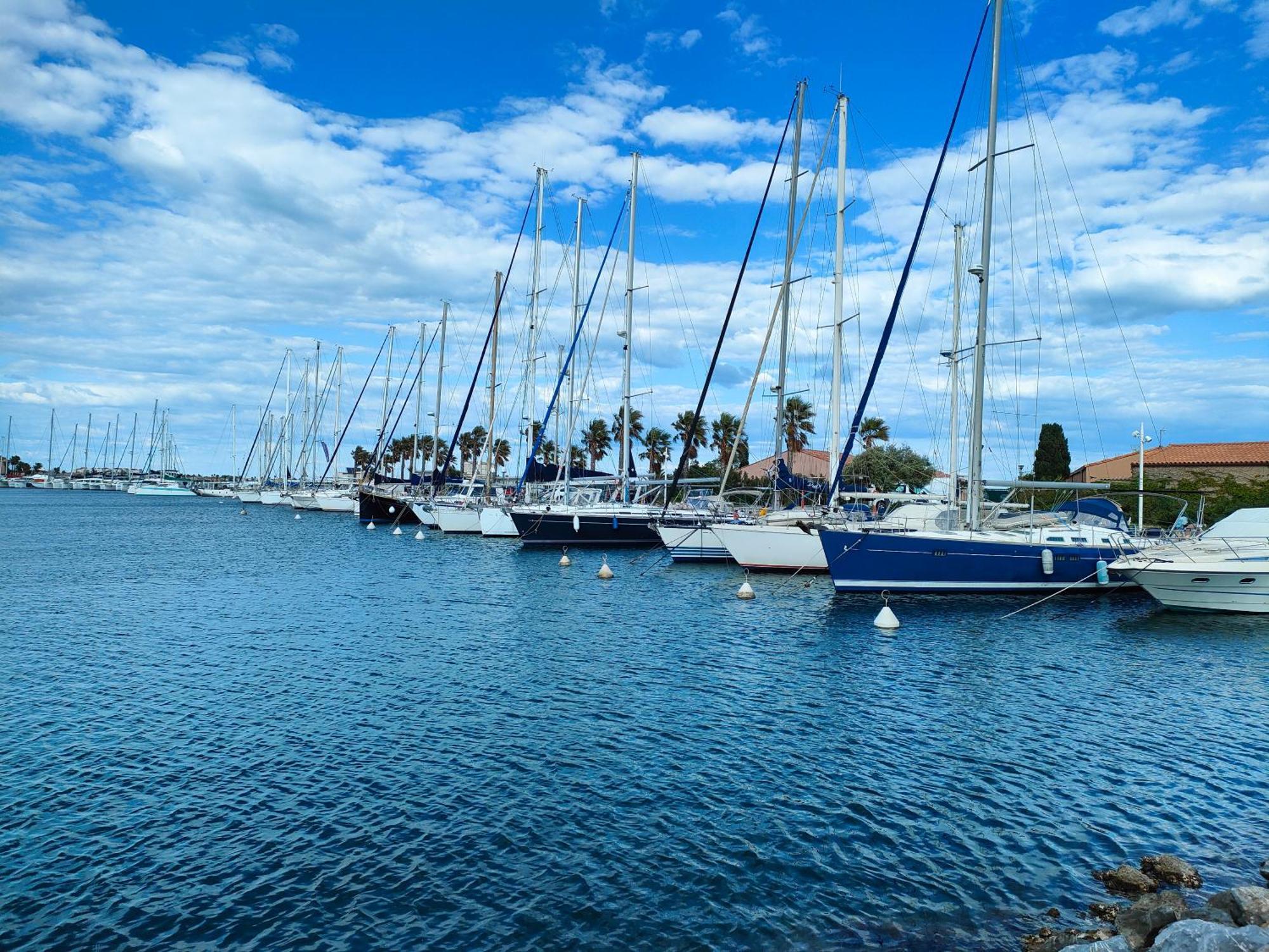 Gruissan, Studio Cabine, Au Calme Vue Degagee Sur Marina Buitenkant foto
