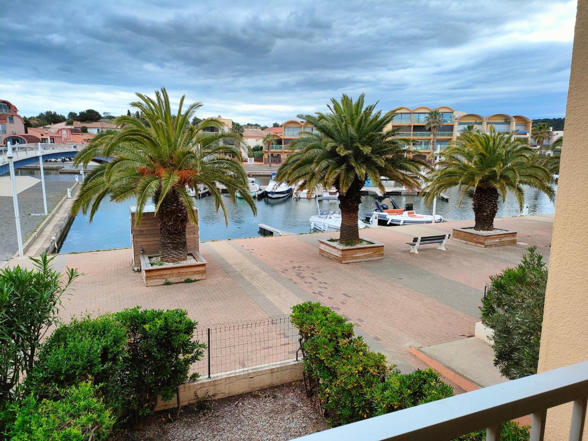 Gruissan, Studio Cabine, Au Calme Vue Degagee Sur Marina Buitenkant foto